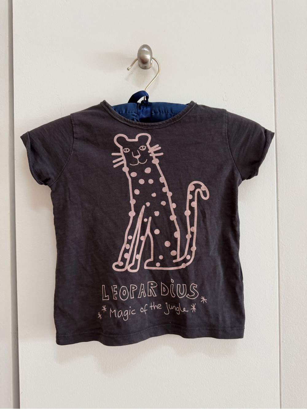 Nadadelazos Leopard Organic Cotton Tee - Picture 2 of 5